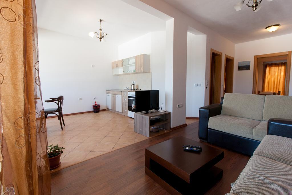 Art I Apartments Ulcinj Extérieur photo